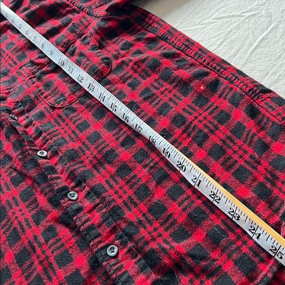Red plaid classic St John’s Bay flannel shirt size small women - Picture 7 of 7